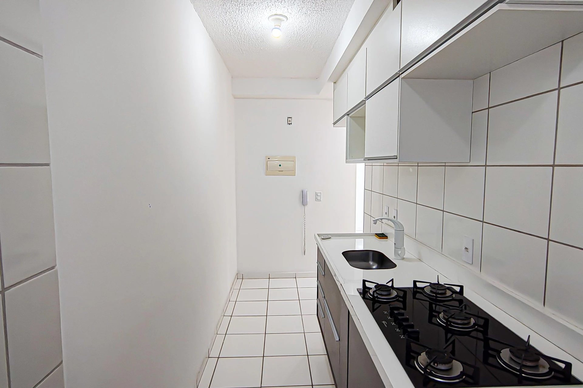 2-bedroom apartment with a mountain view in Rio de Janeiro — photo 8
