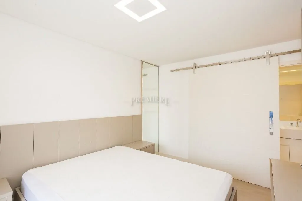 Furnished apartment, 135 m², with a bathtub — photo 10