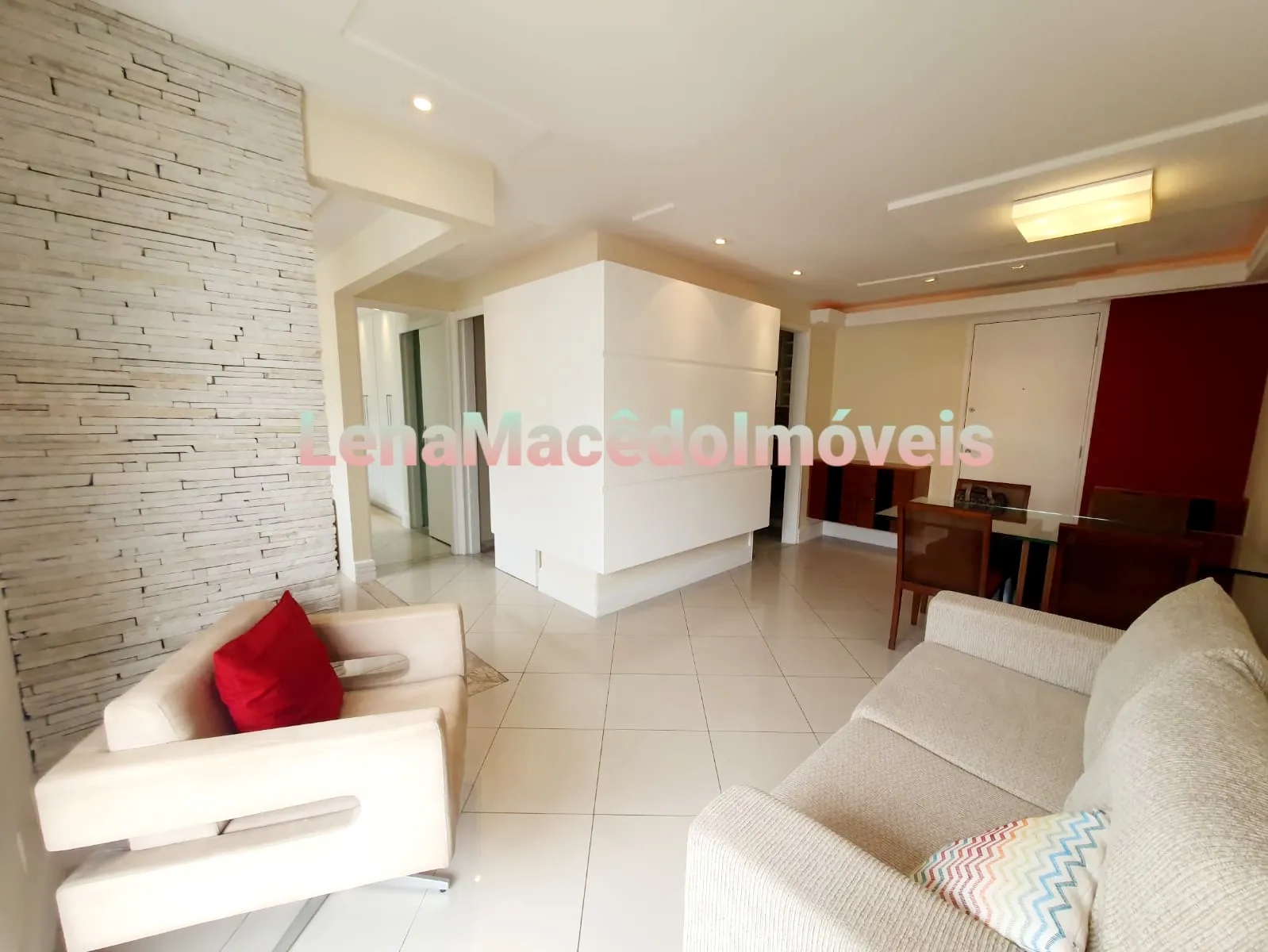 2-bedroom apartment with 2 bathrooms and a balcony — photo 14