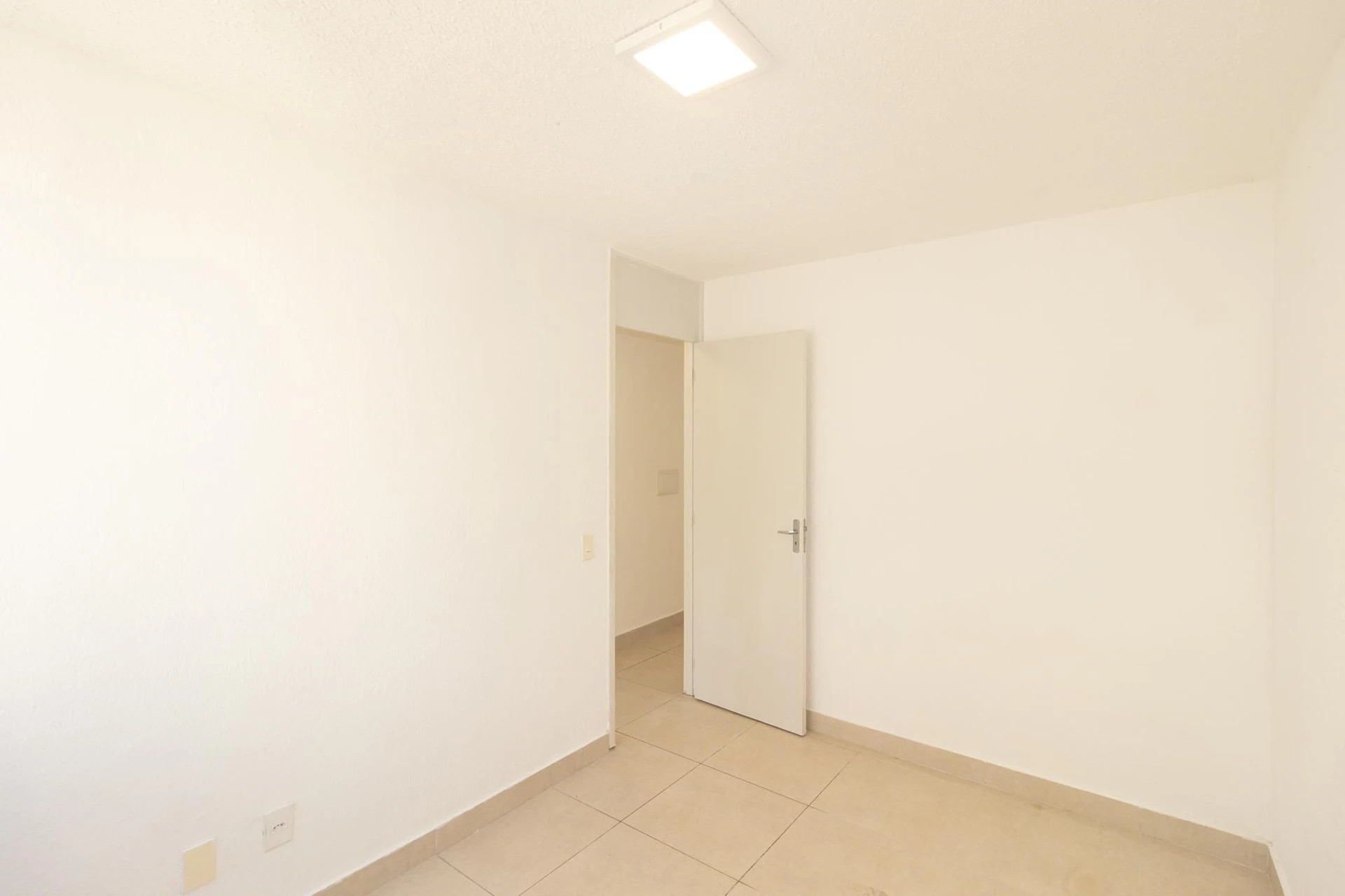 2-bedroom apartment with 1 bathroom — photo 9