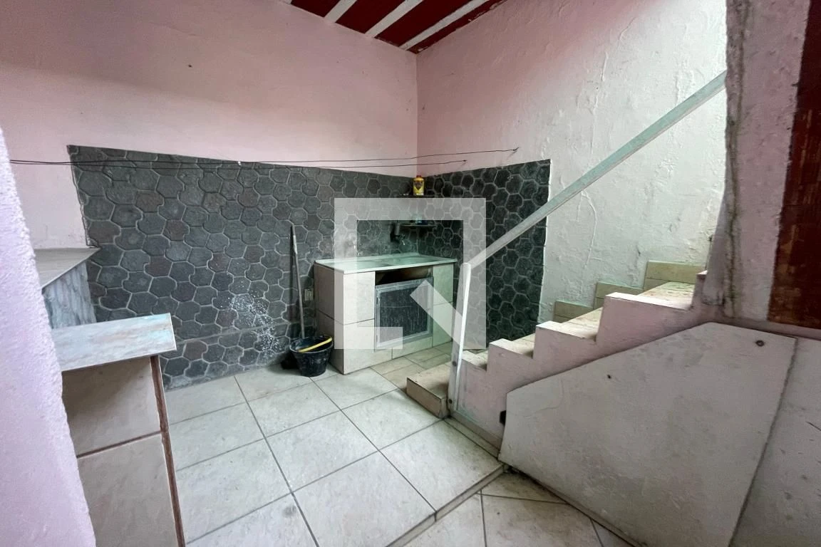 Casa para alugar com 4 quartos, varanda e quintal — photo 32