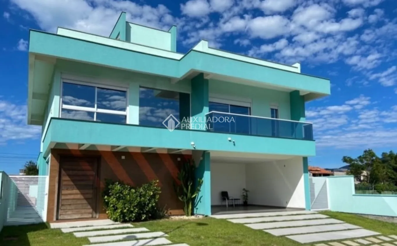 Casa en condominio con 4 suites y 299 m²