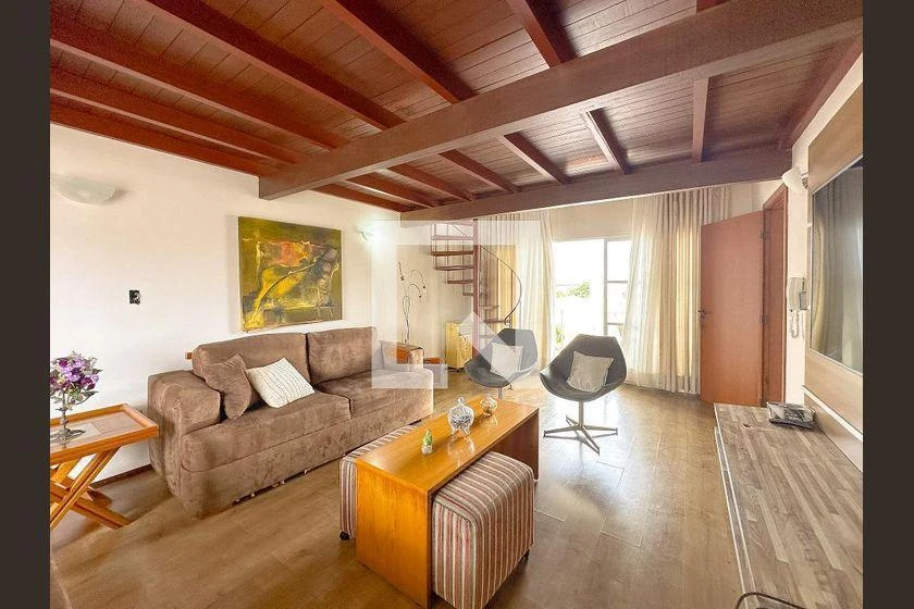 Furnished house, 250 m², with a bathtub — photo 17