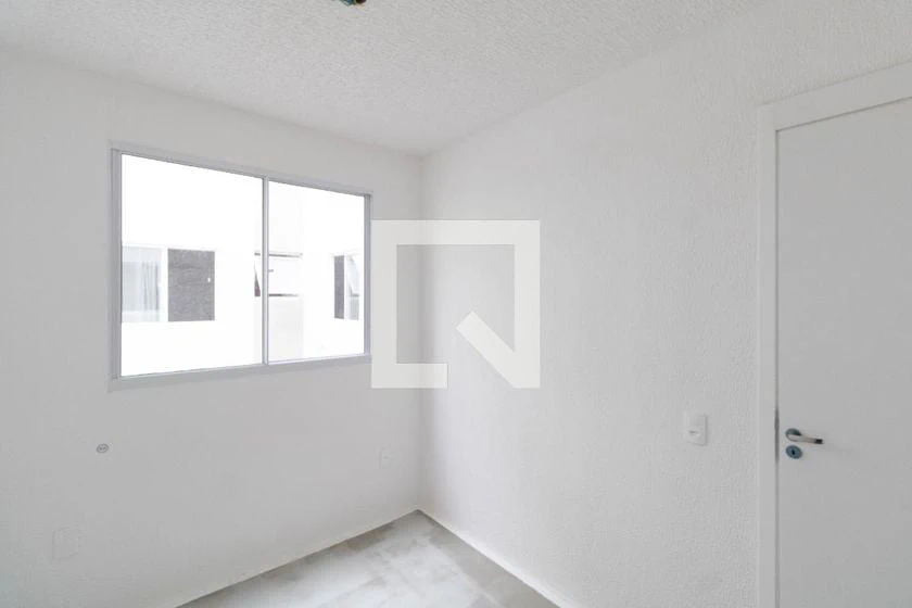 2-bedroom apartment in a building with a gym — photo 38