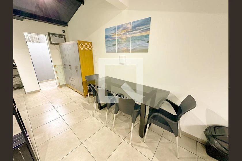 Furnished one-bedroom, 32 m² house in Florianópolis — photo 36