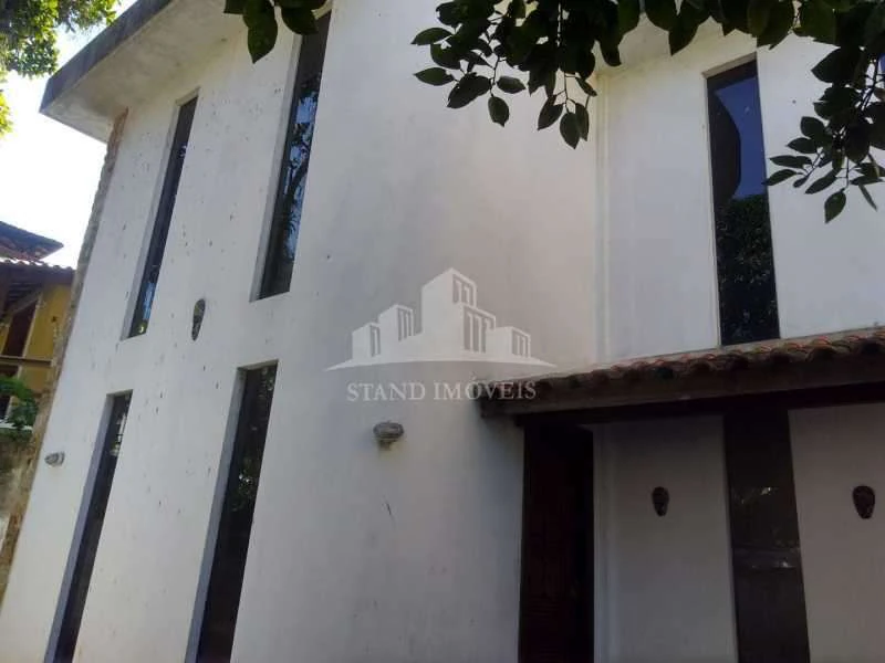 3-bedroom house with 3 bathrooms and private BBQ