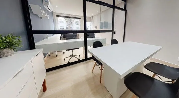 2-bedroom apartment in a building with a coworking space — photo 30