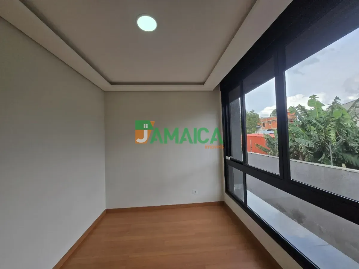3-bedroom house with a grill on the balcony — photo 2