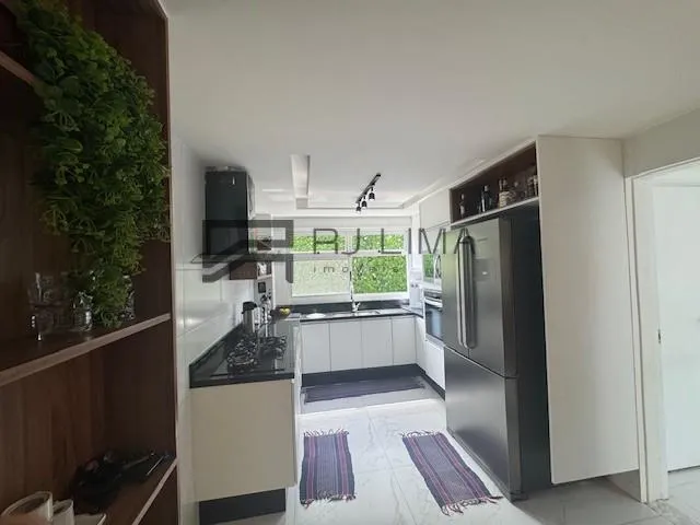 290 m² furnished house with 5 en-suites and 3 parking spaces — photo 32