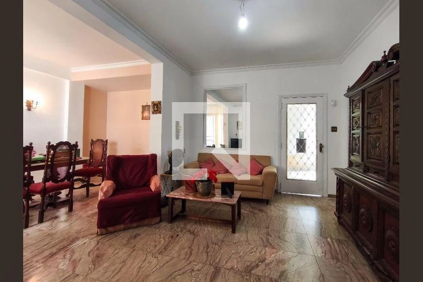 500 m² rental house with 4 bedrooms and 2 bathrooms — photo 3