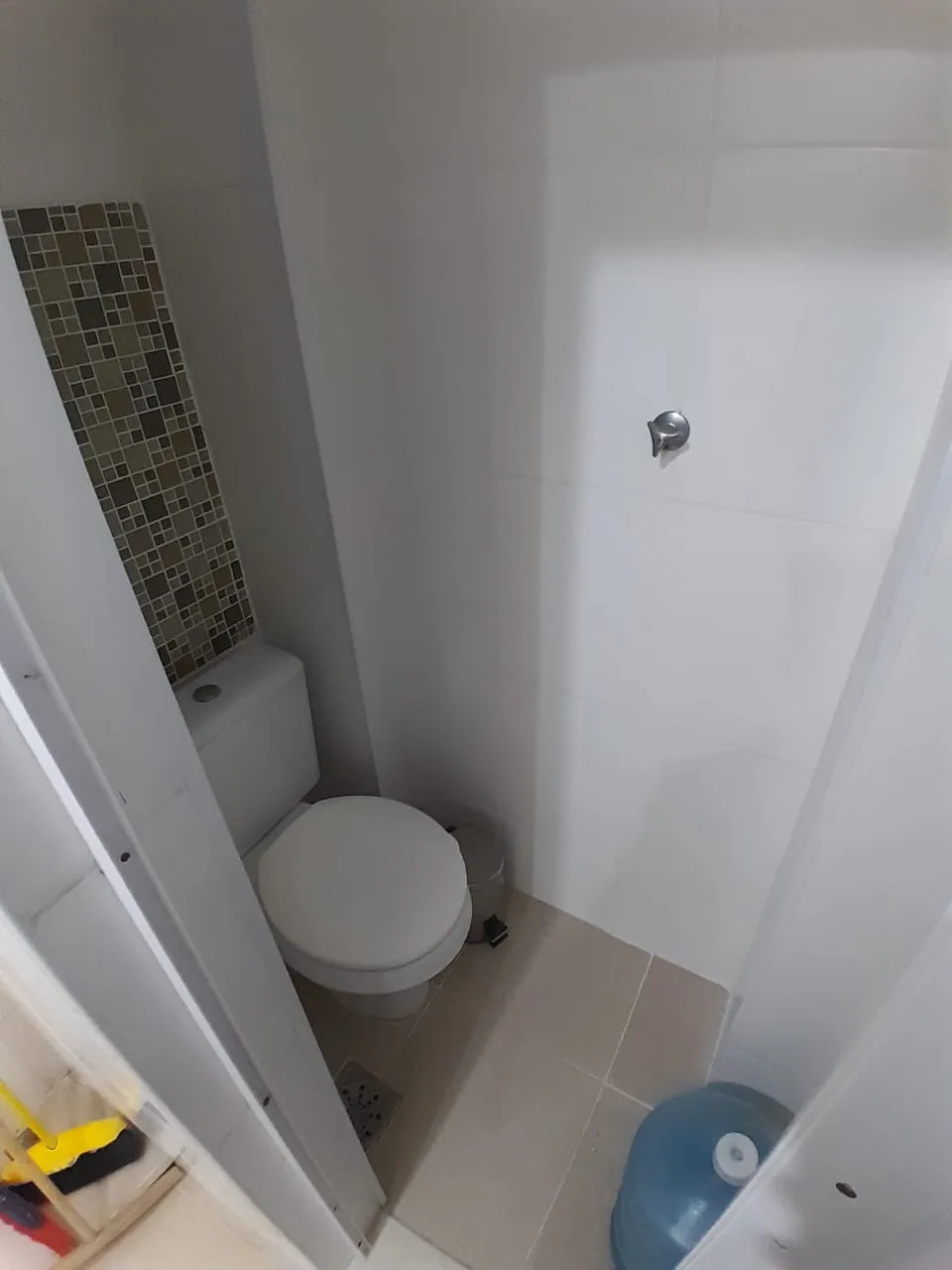 2-bedroom apartment with 1 bathroom, no parking — photo 6