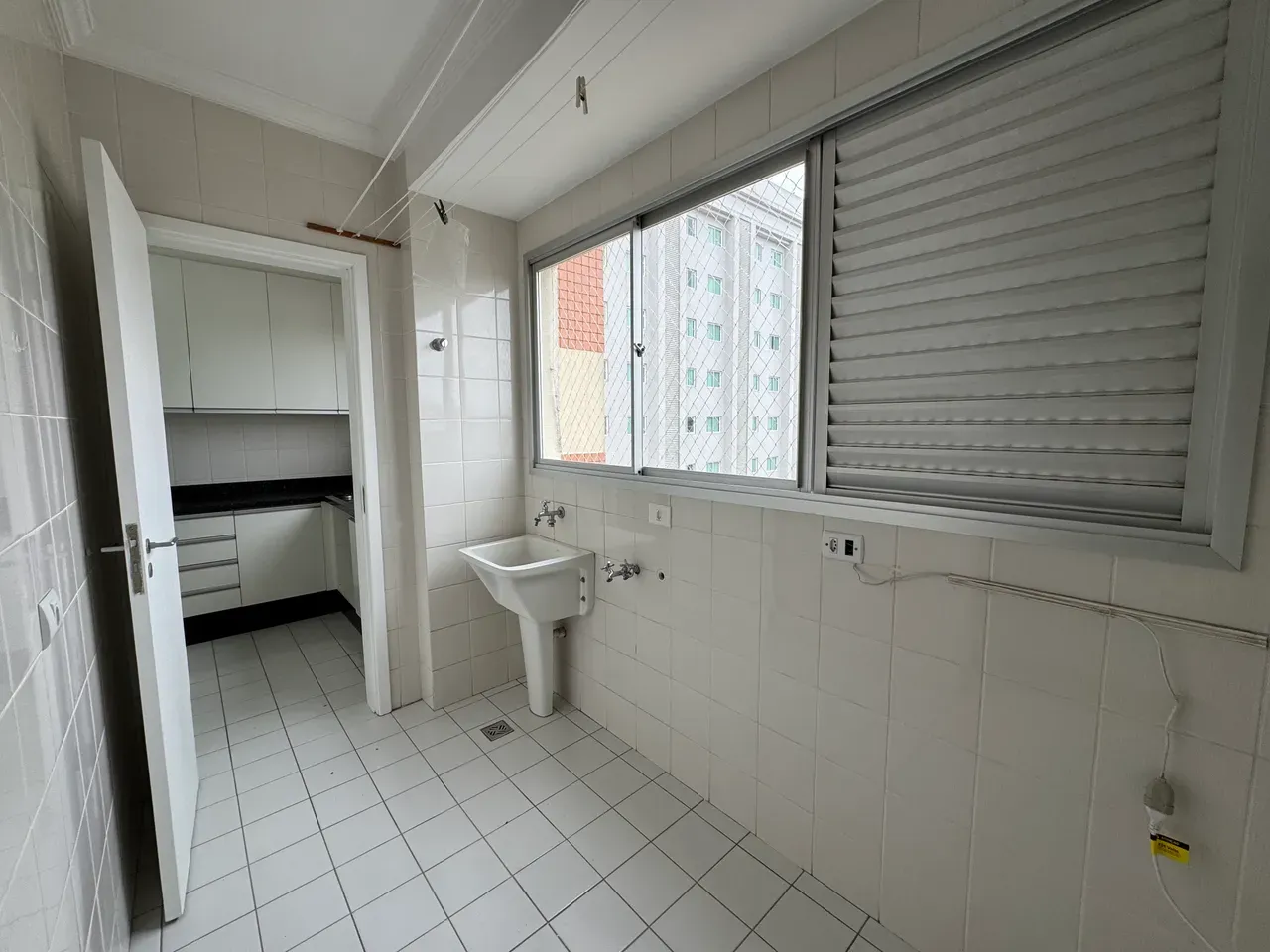 Home office in a 3-bedroom apartment, 120 m²