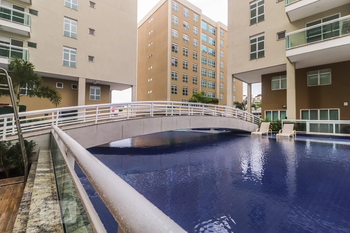 Furnished 1-bedroom apartment with a glassed balcony — photo 5