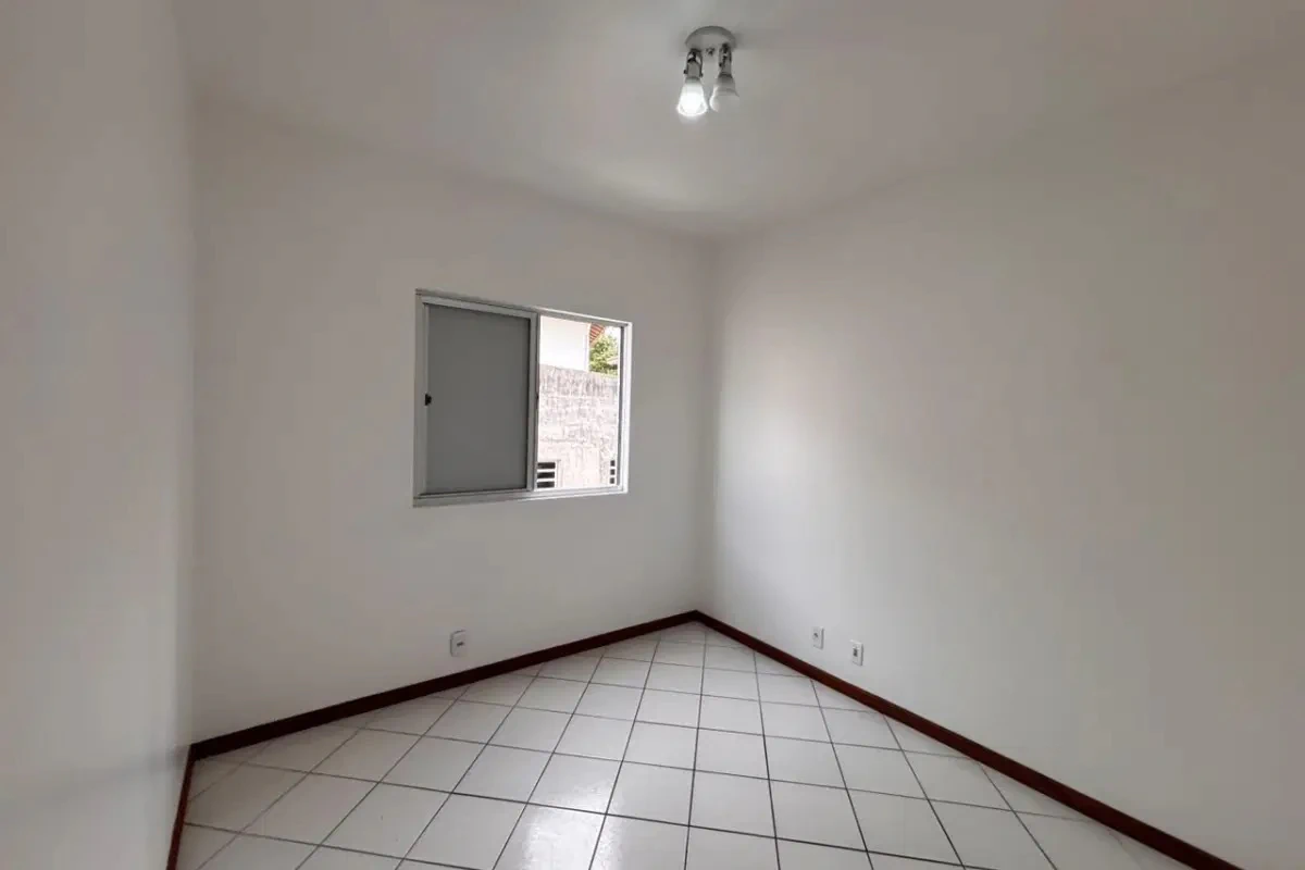 3-bedroom apartment, 1 with its own bathroom, 85 m² — photo 14