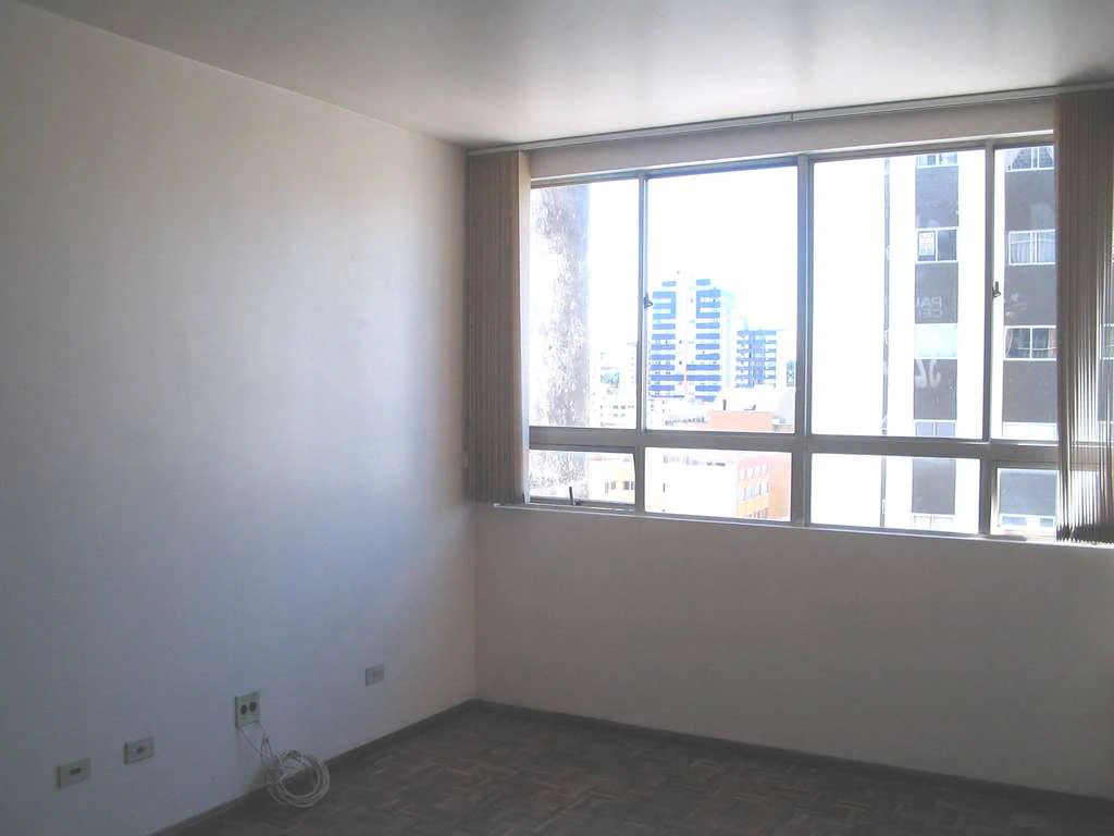 2-bedroom apartment with en-suite and 1 parking on 9th — photo 5