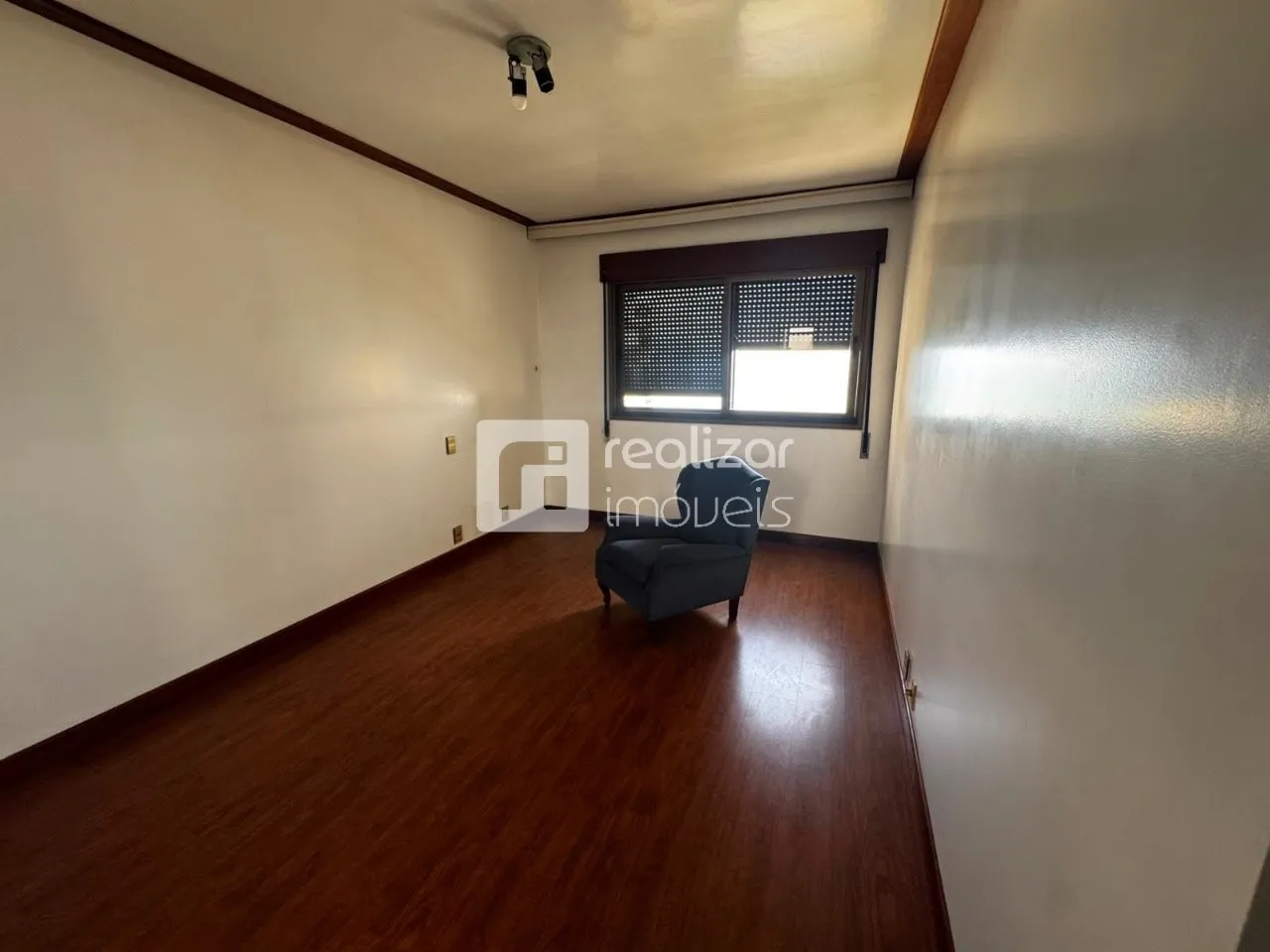 Apartamento de 290 m² com 4 dormitórios e varanda envidraçada — photo 23