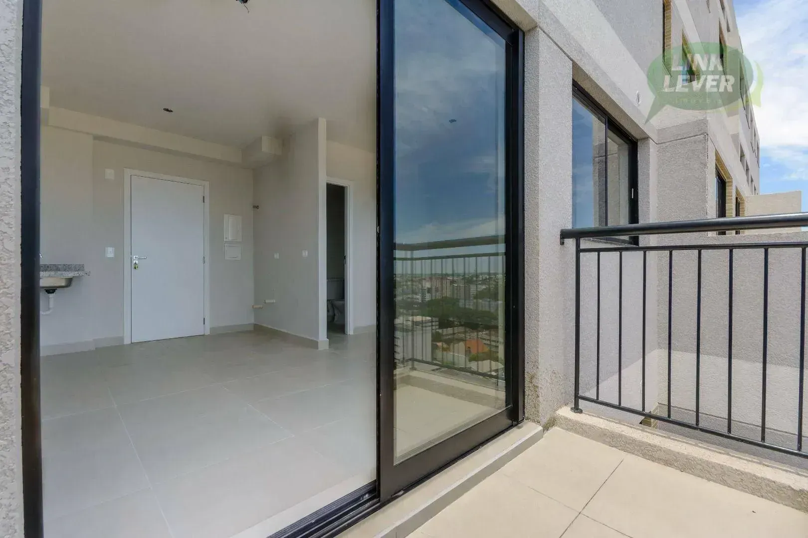 Furnished one-bedroom apartment, 26 m² — photo 40