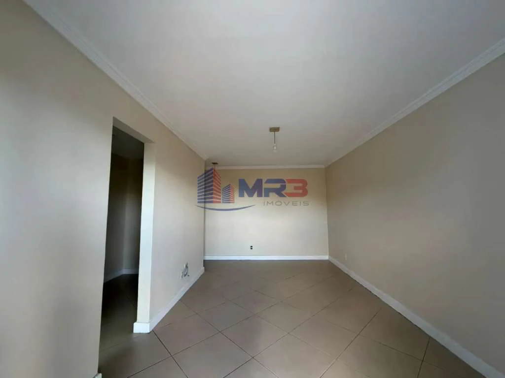 Unfurnished house with 3 en-suite bedrooms and a balcony — photo 21