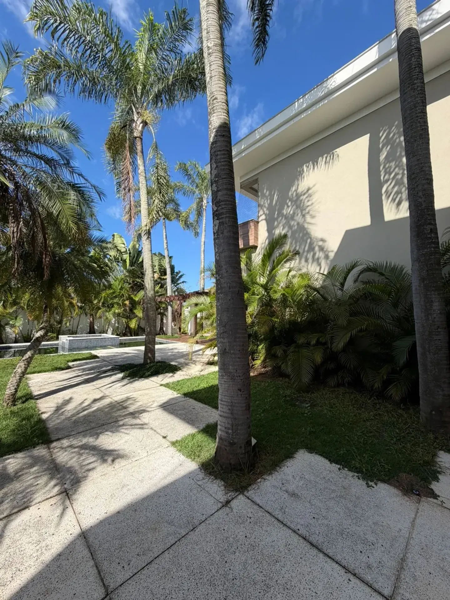 Rental and sale house with 5 bedrooms and 5 bathrooms — photo 13
