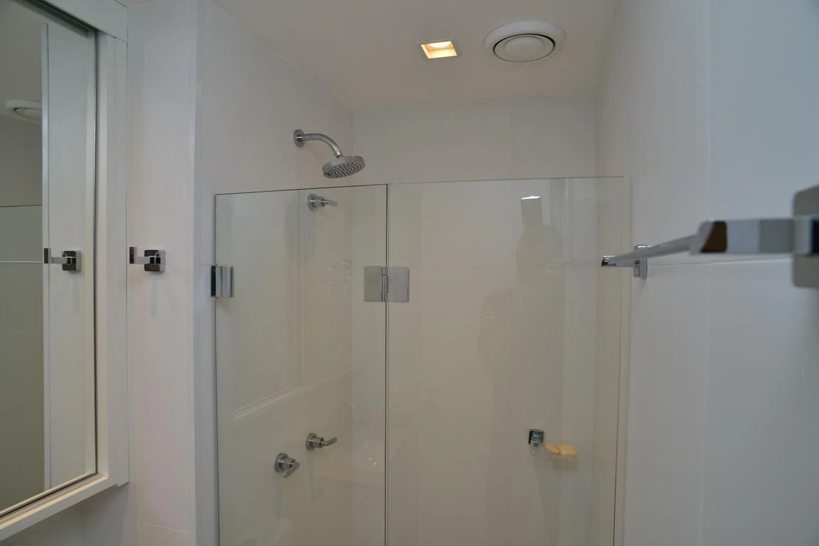 3-bedroom apartment in a building with a sauna — photo 31