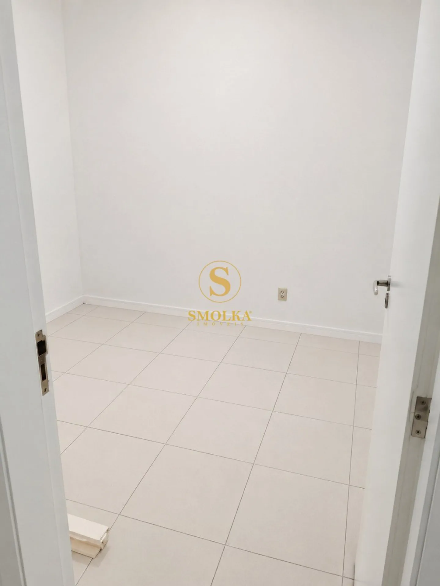 Apartamento de 3 dormitorios con cocina cerrada a gas — photo 4