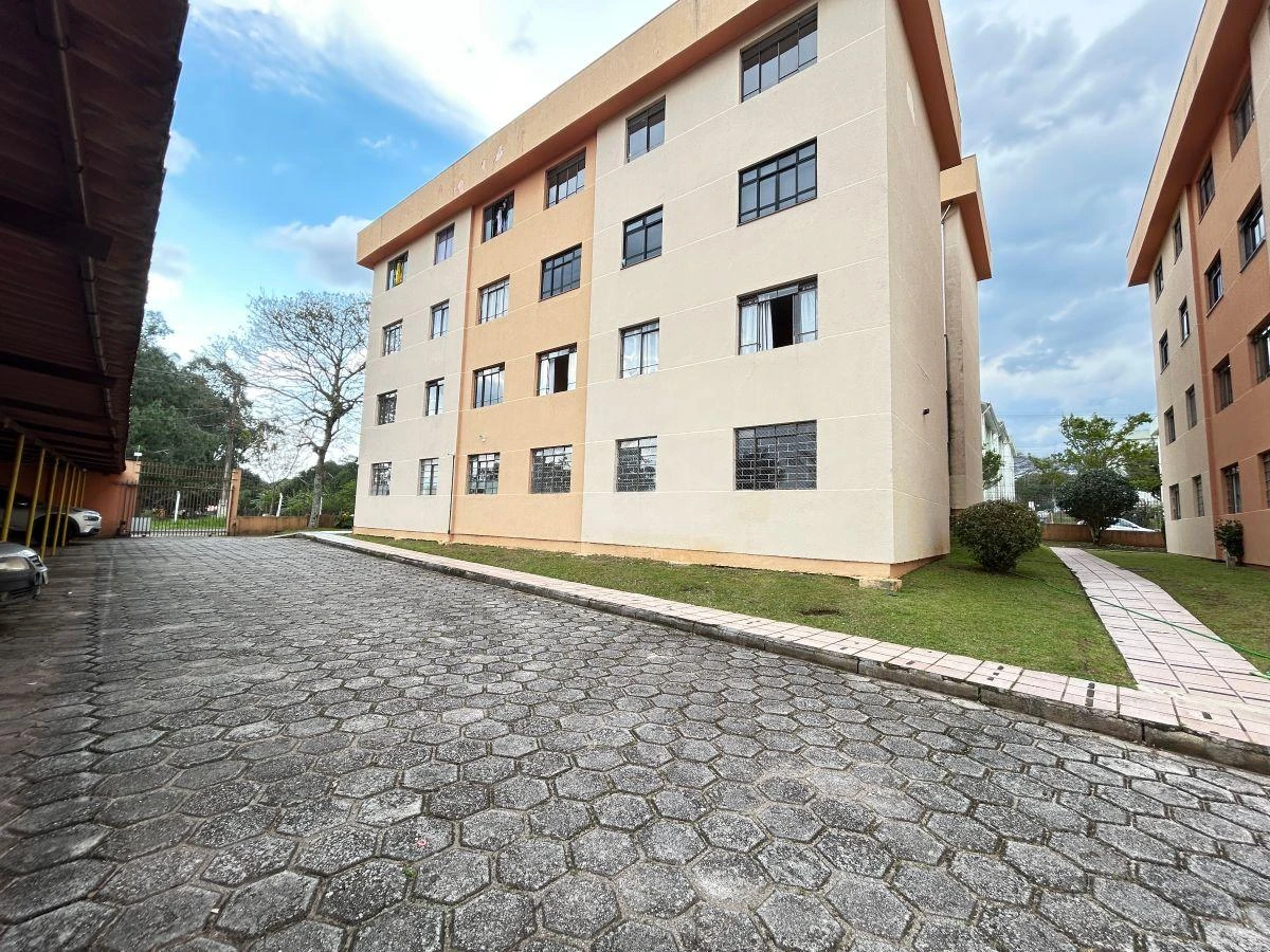 Apartamento de 3 quartos com piso de madeira ou laminado — photo 17