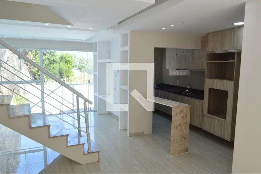 Casa de 390 m² com banheira e vista para as montanhas
