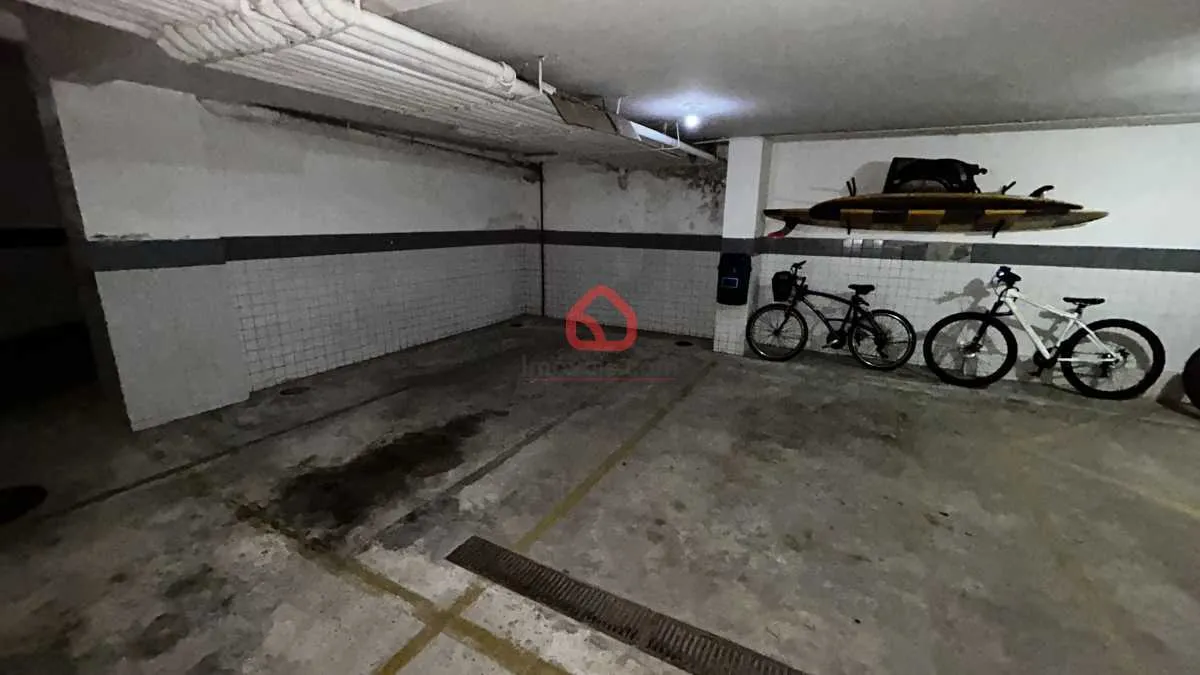 3-bedroom apartment in a building with a pool — photo 22
