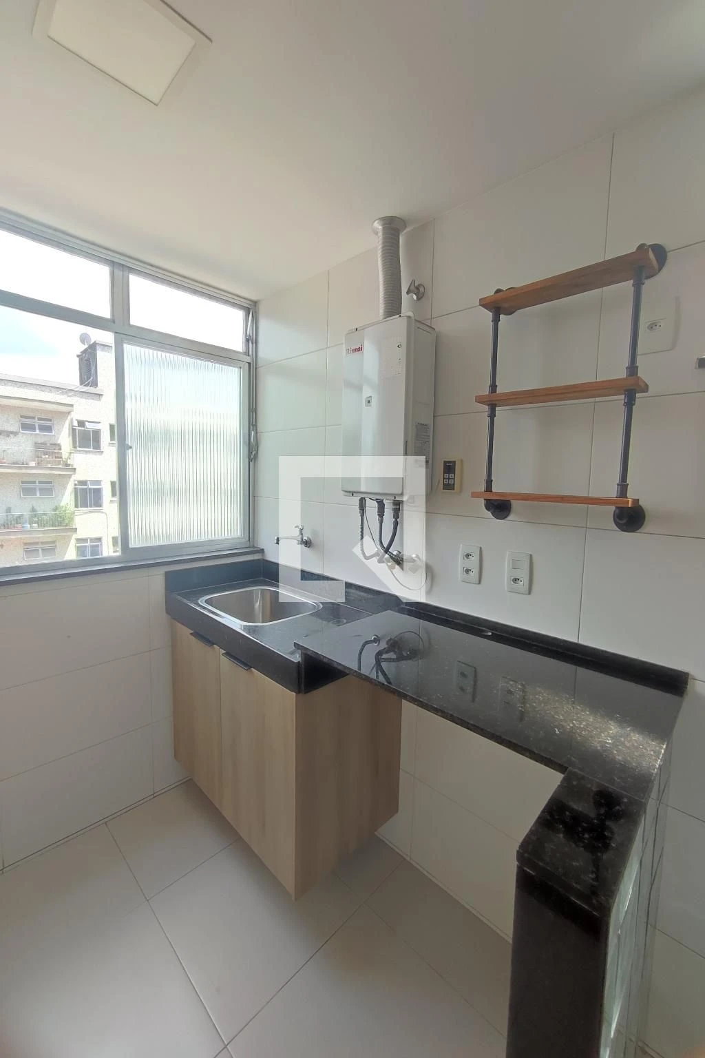 Rental apartment with 2 bedrooms, 1 suite, balcony — photo 36