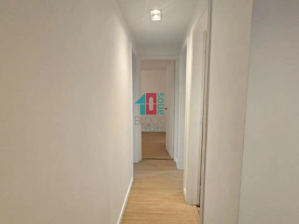 101 m² apartment with 3 bedrooms and a glass balcony — photo 20