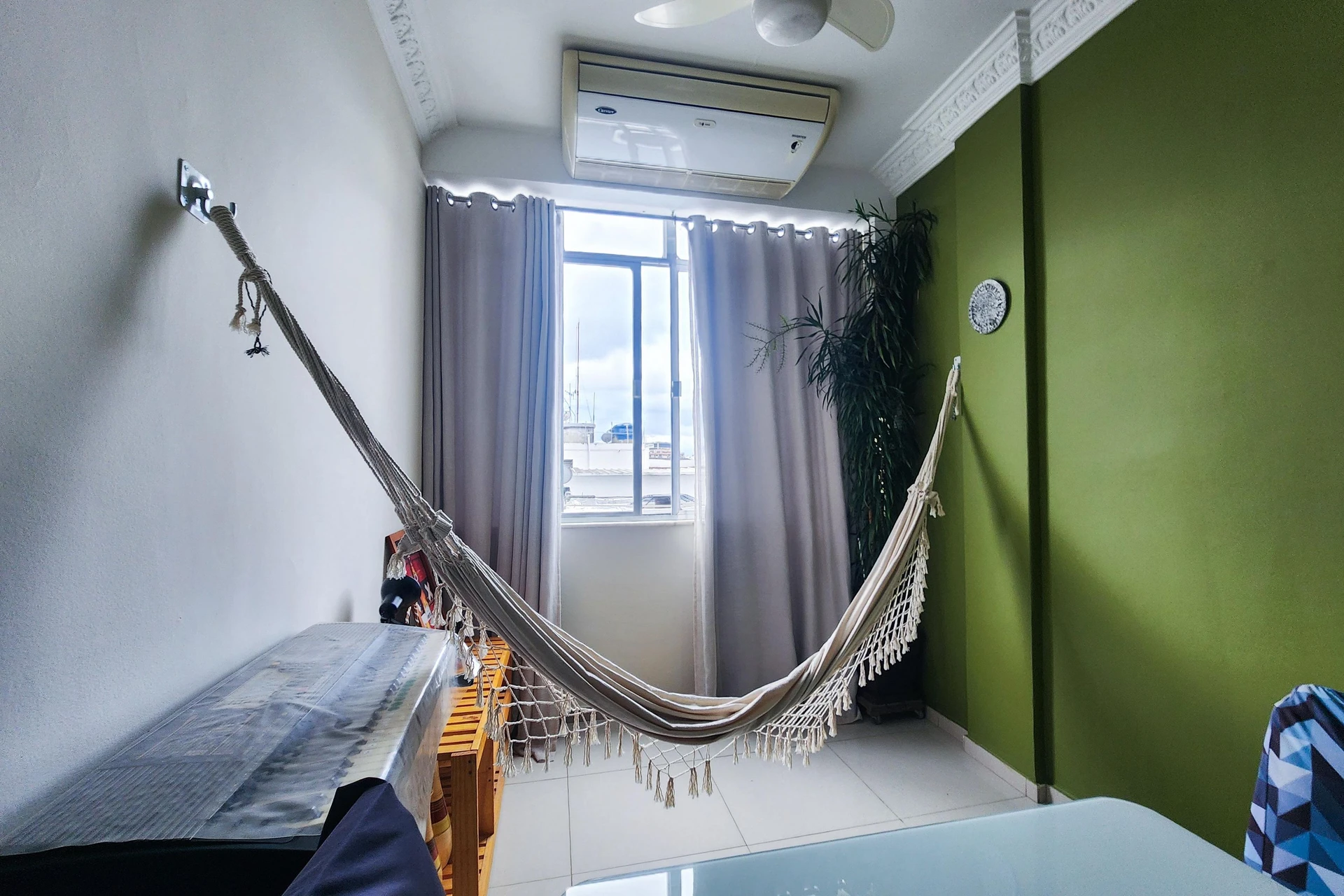 3-bedroom apartment with a bathtub — photo 26