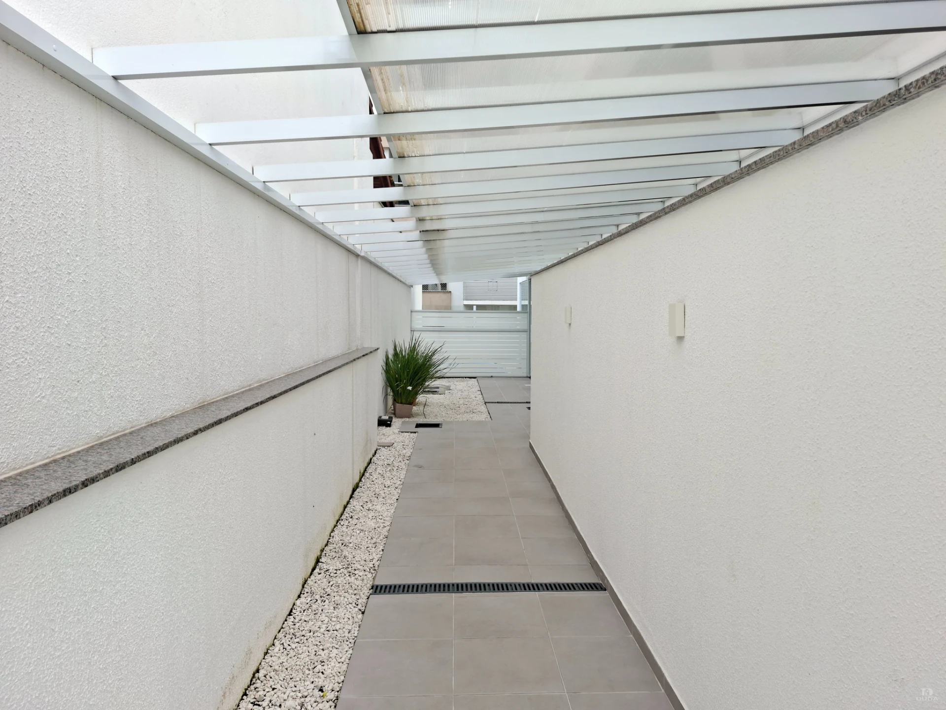 Furnished apartment, 59 m², with a home office — photo 26