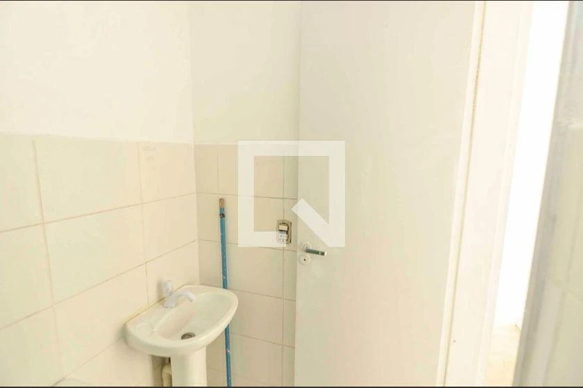 Apartamento de 2 quartos em condomínio com piscina — photo 35