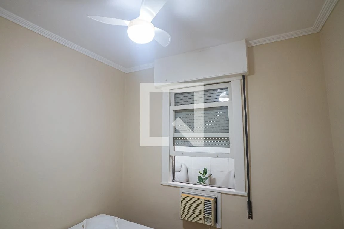 Furnished apartment with private garden and 2 bedrooms — photo 29