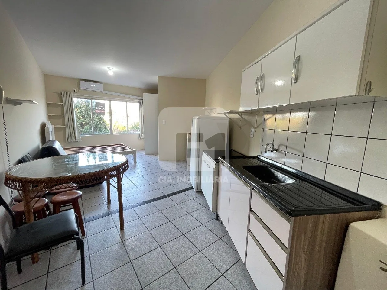 Apartamento de 1 quarto com ar-condicionado e 1 vaga — photo 3