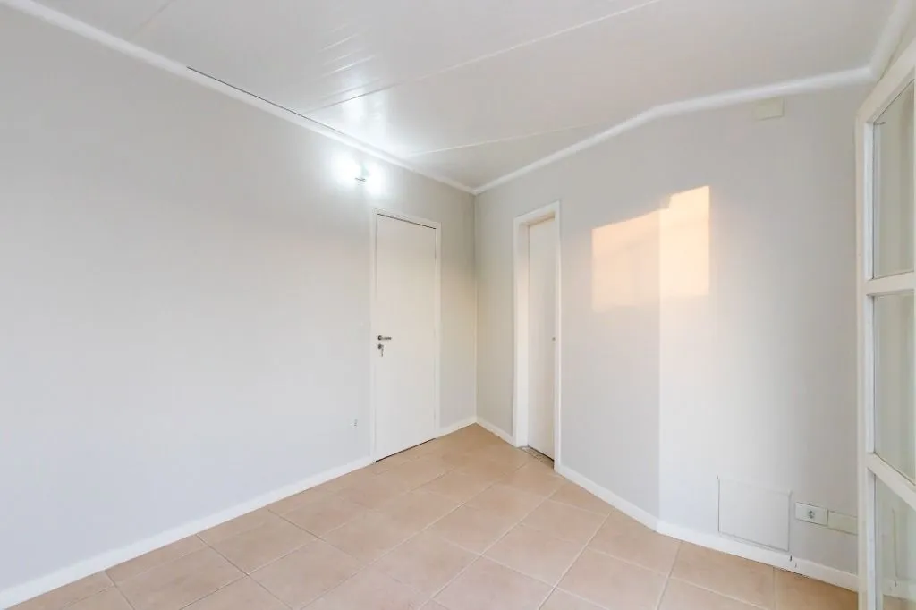Unfurnished house with 4 bedrooms and 150 m² — photo 39