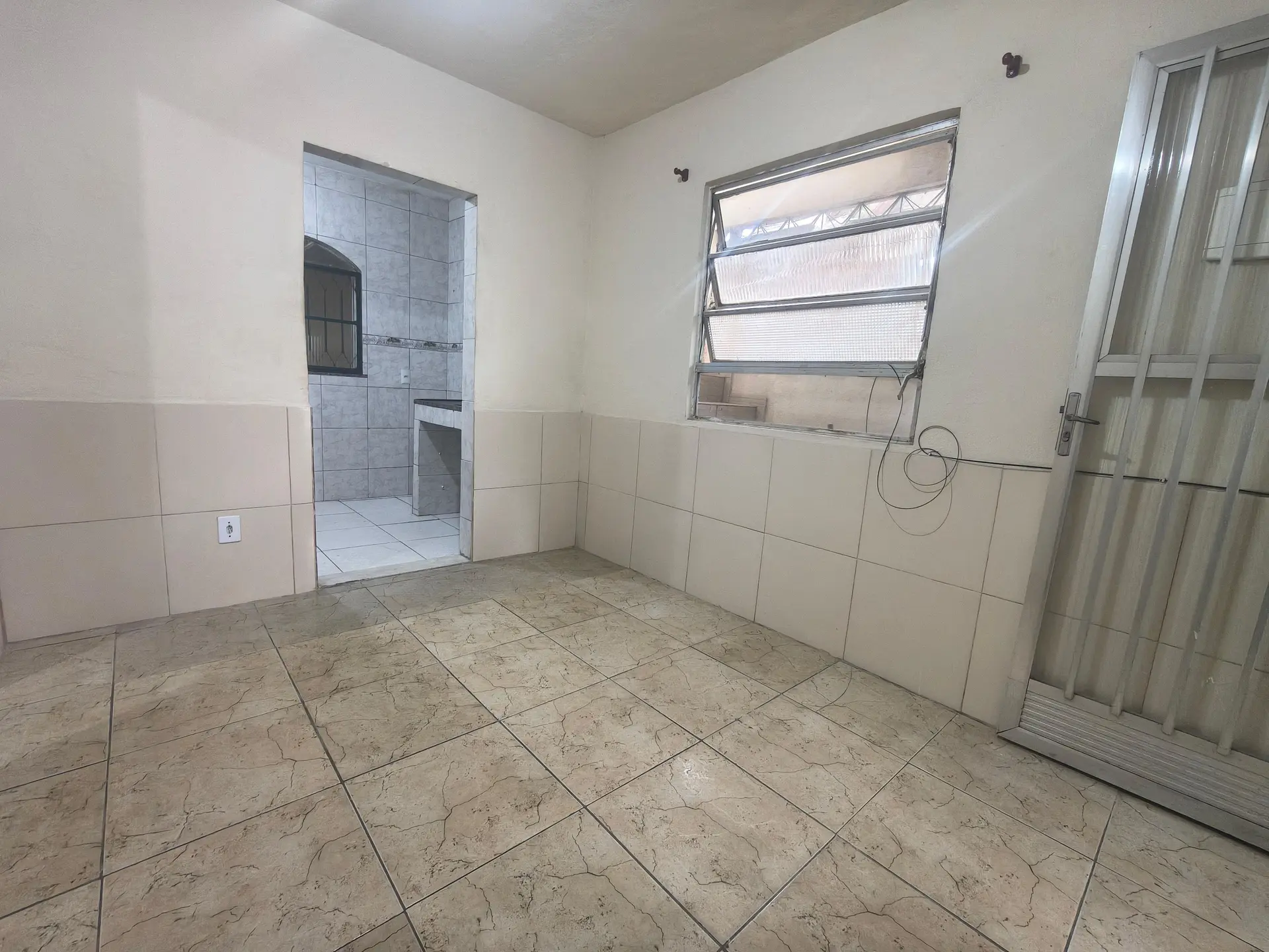 House with 1 bedroom and 1 bathroom and gas kitchen — photo 9