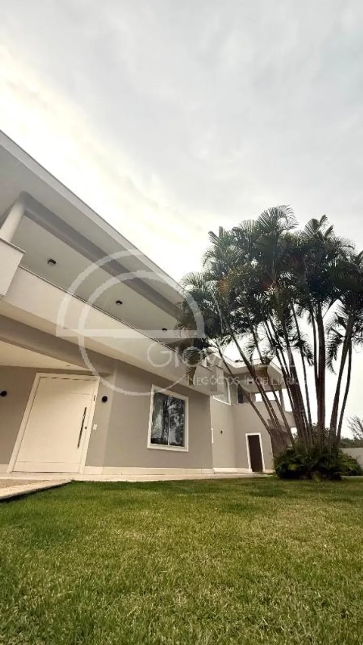Casa sem mobília com 5 suítes e varanda fechada — photo 14