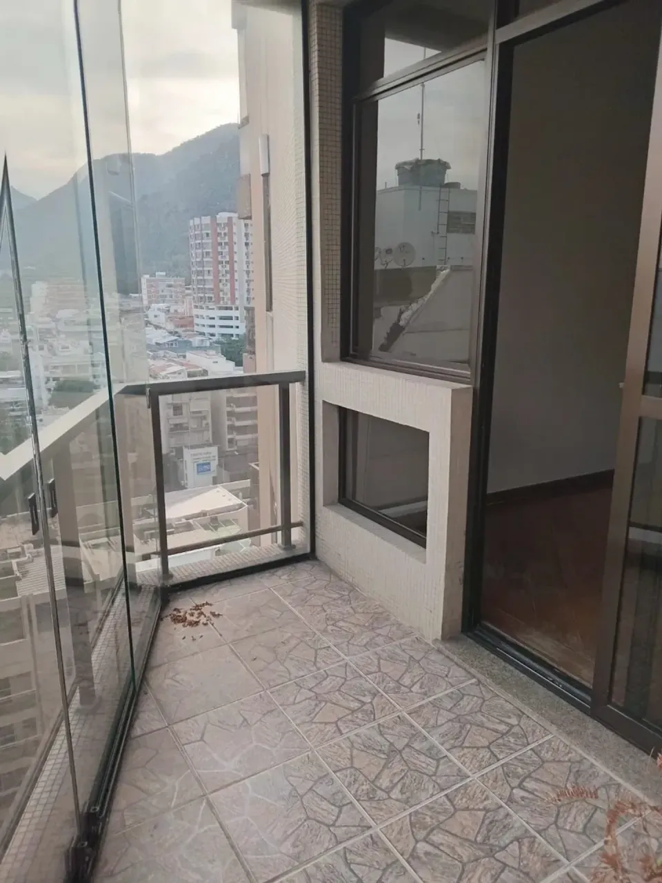 Apartamento com 2 quartos, 2 banheiros e 75 m² — photo 14