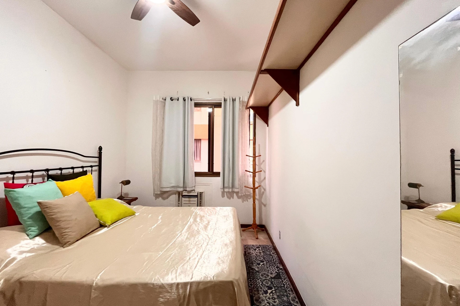 2-bedroom apartment with 1 bathroom and a balcony — photo 4
