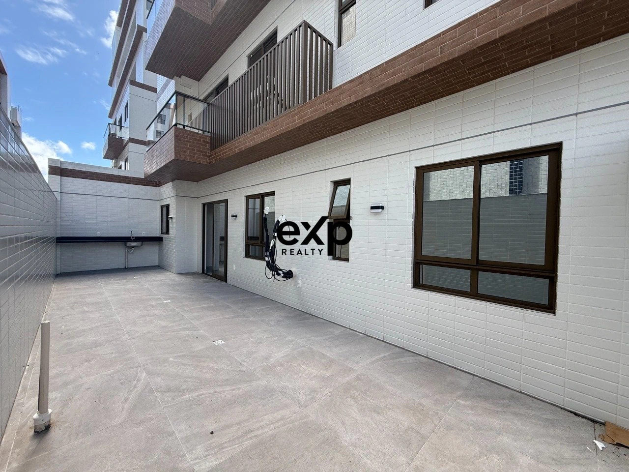 3-bedroom apartment, 2 with their own bathrooms, 76 m² — photo 15