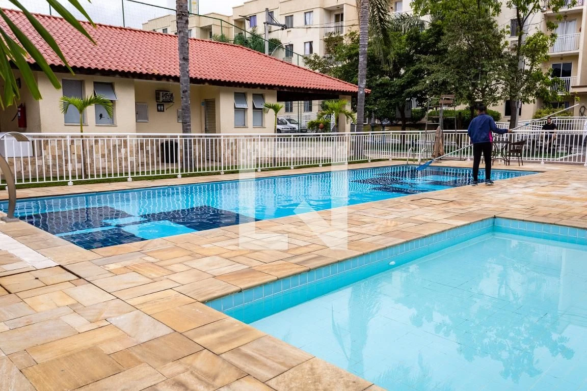 Apartamento com 2 quartos, 1 banheiro e varanda — photo 50