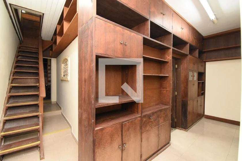 Casa com 5 quartos, 3 banheiros e cozinha separada — photo 44