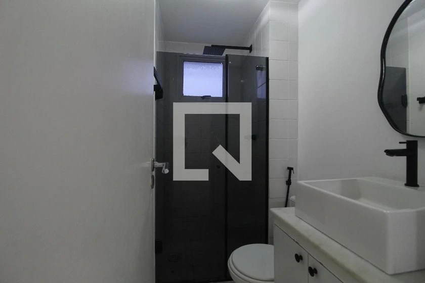 Glass-enclosed balcony in a 2-bedroom apartment, 62 m² — photo 19