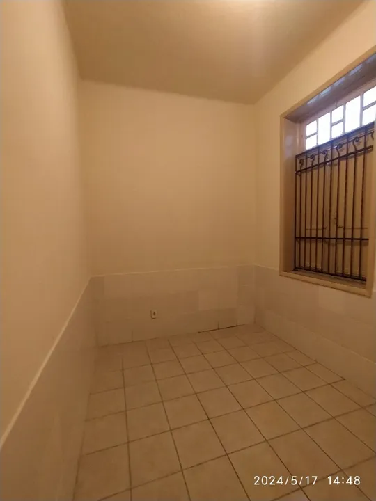Unfurnished house with separate kitchen and 3 bedrooms — photo 10