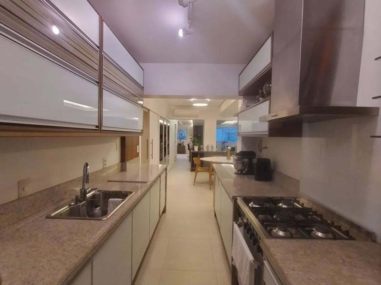 Apartamento de 3 dormitorios con 100 m² y 3 baños — photo 2