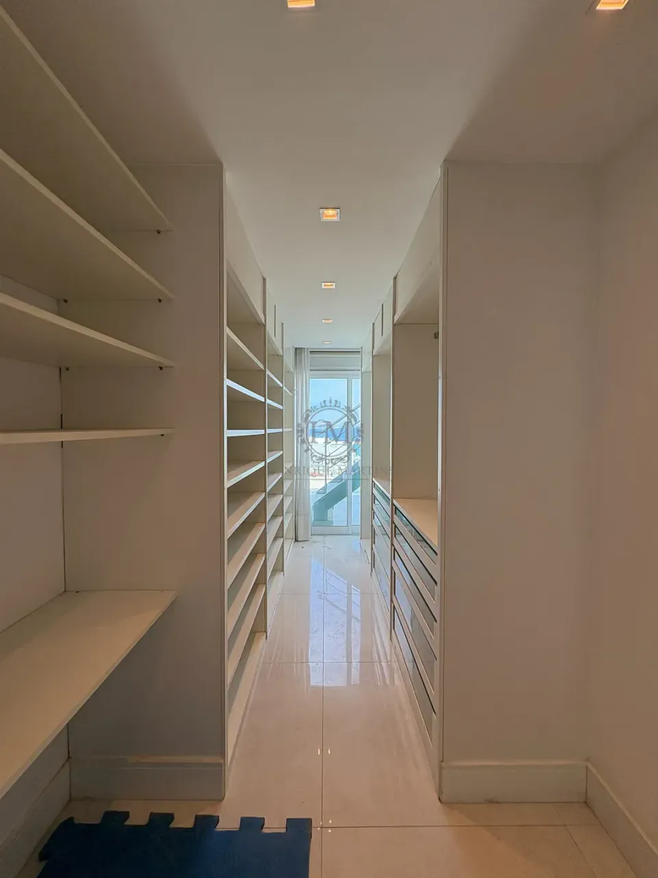 Triplex penthouse with 3 bedrooms and water view — photo 5
