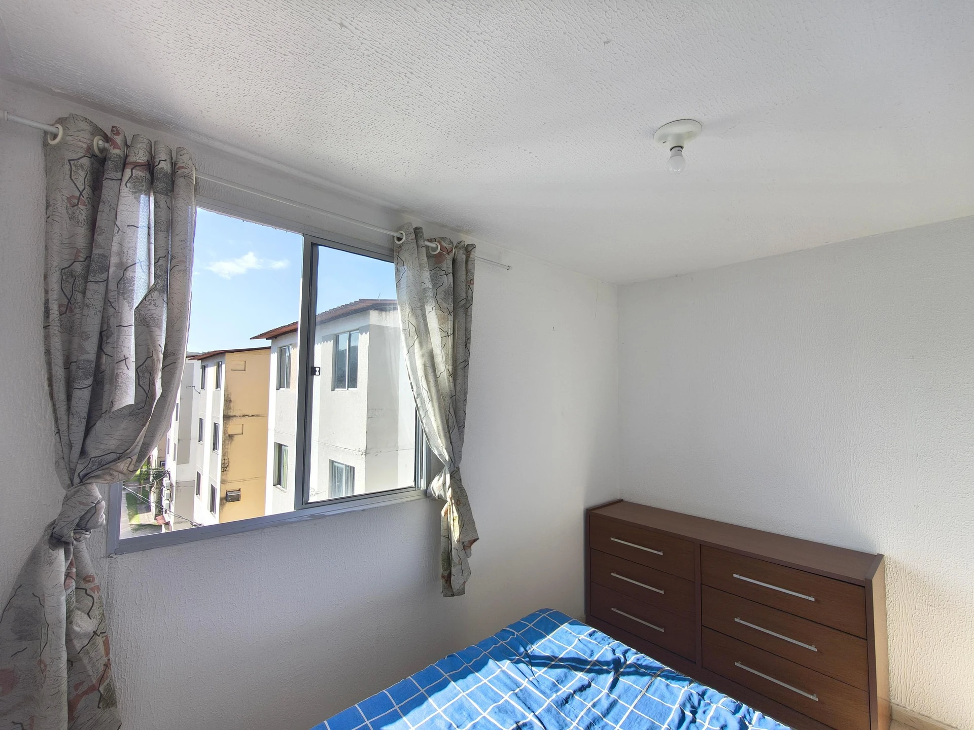 Furnished apartment with gas kitchenette and 2 bedrooms — photo 25