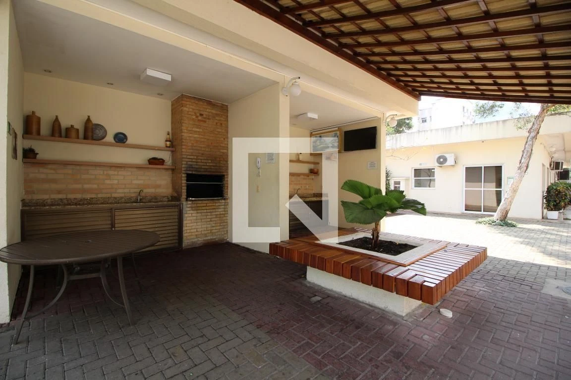 2-bedroom apartment with a home office — photo 21