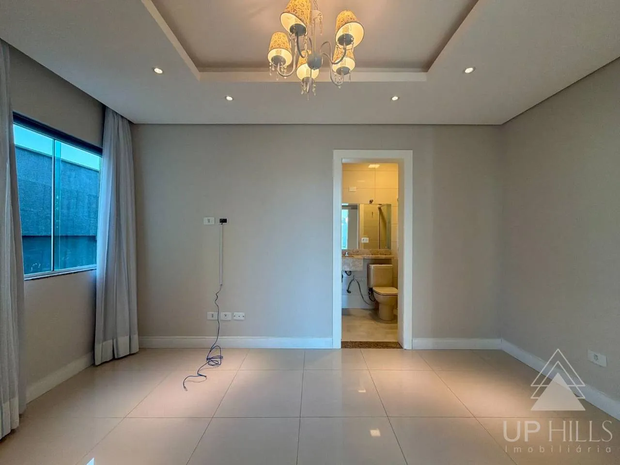 Casa com 3 suítes e cozinha aberta com fogão a gás — photo 37